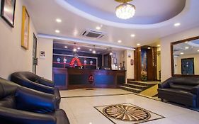 Oyo 43929 Adak Hotel